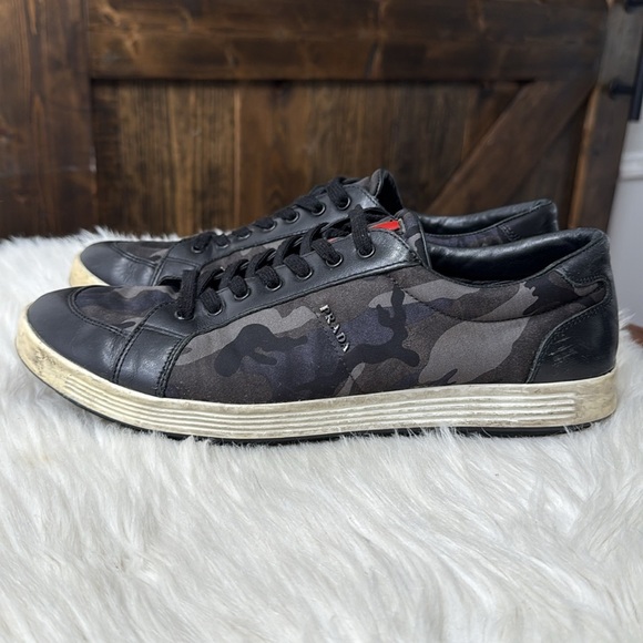 PRADA Men Camouflage Sneakers - Picture 3 of 13